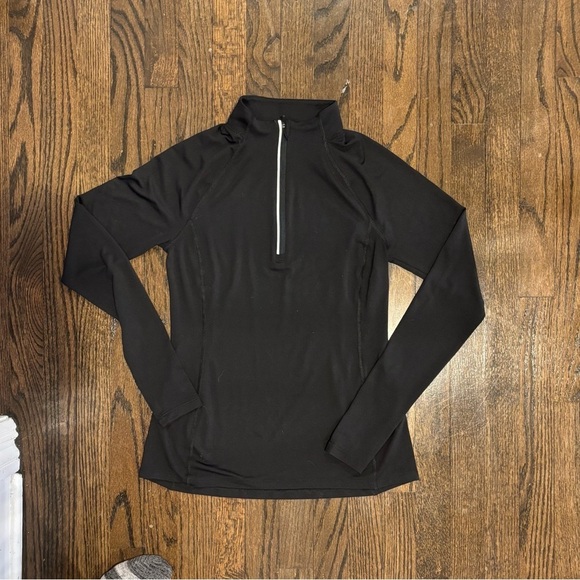 Old Navy Tops - Women’s Old Navy Active XS pullover jacket